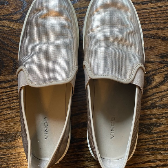 VINCE Gold Metallic Sneakers size 9 - Picture 2 of 9